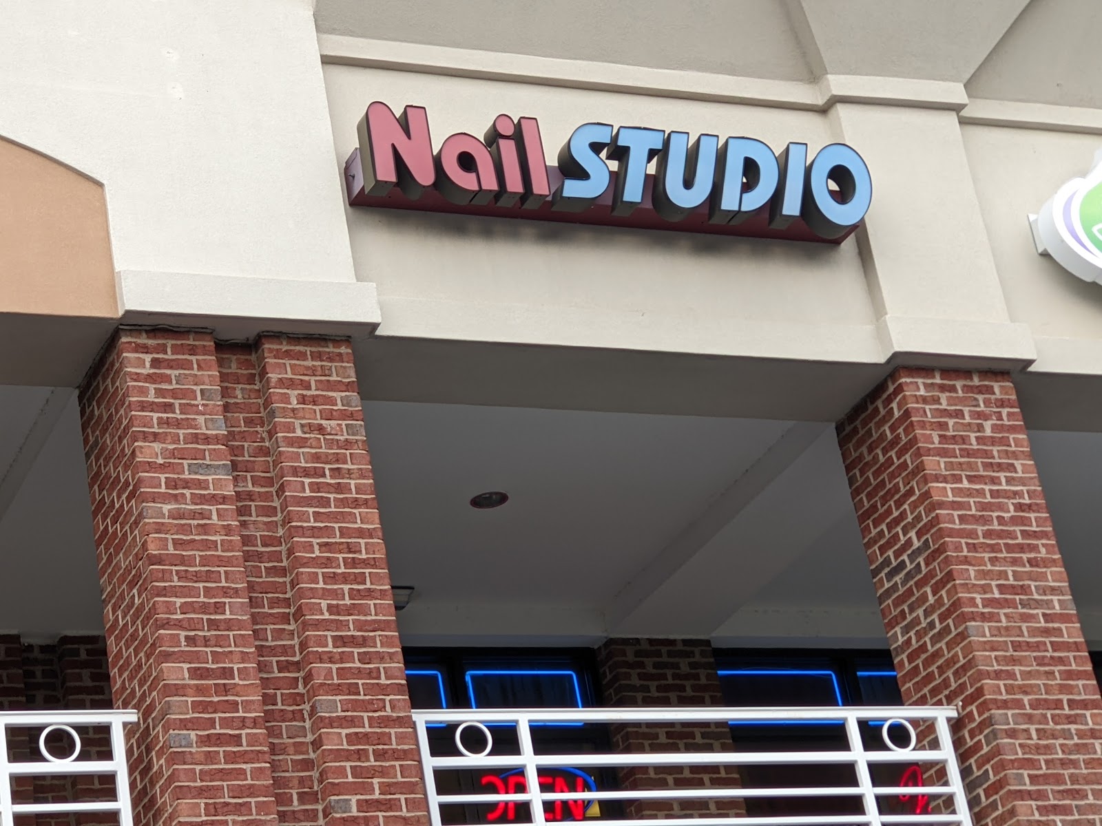 Nail Studio nail photo 6